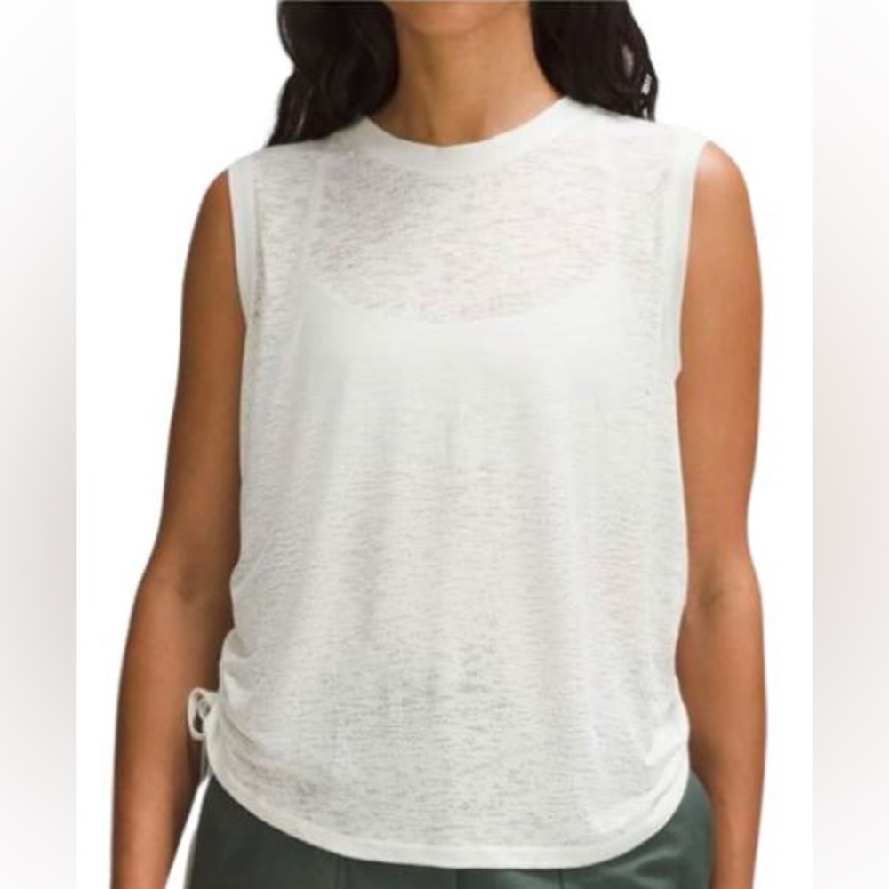Lululemon White Sleeveless Viscose Blend Lightweight Tank Top